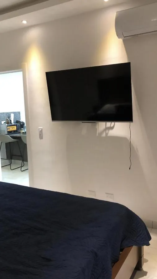 Airbnb Prado1 Evaristo Santo Domingo